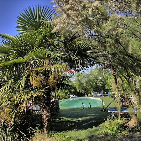 Holiday home Haus Der Musik 270m Veranda, Garten Und Pool Ostra