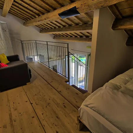 Haus Der Musik 270m Veranda, Garten Und Pool Holiday home Ostra